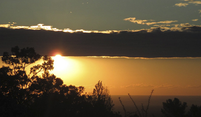 Paisaje del atardecer en las sierras